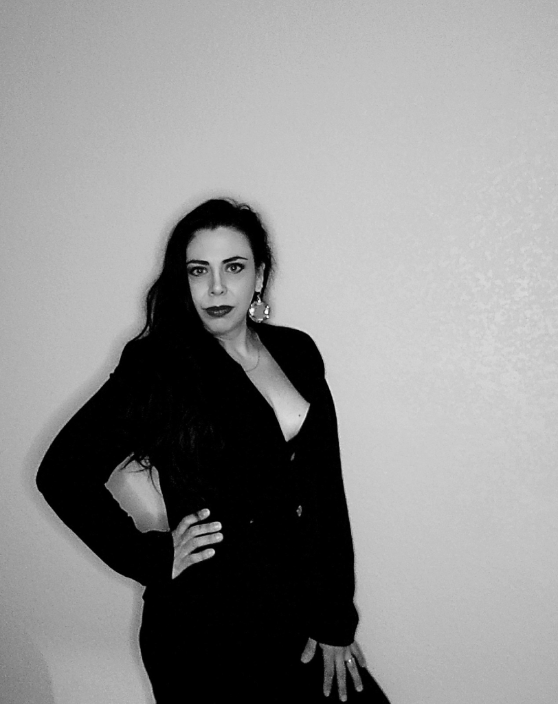 Elk Feather Art Gallery Shavaun Martin: The Curator, Artist and Founder.